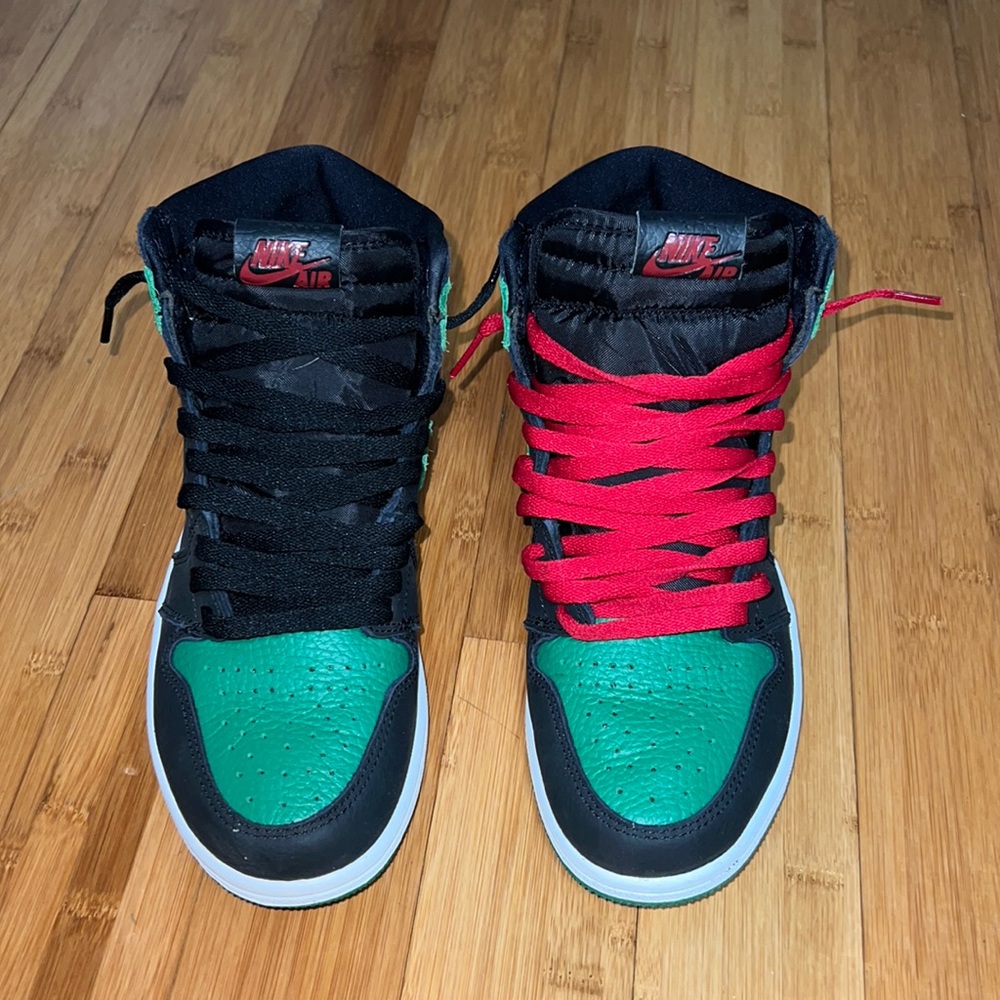 Pine green 1s